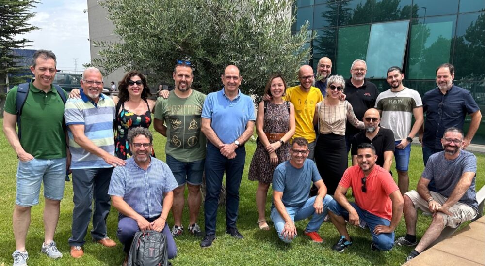 Panadero renforce ses liens avec l’association espagnole des ramoneurs lors d’une visite d’usine