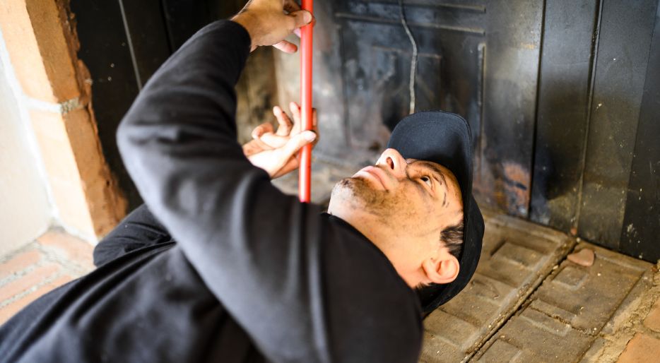 le ramoneur s'occupe également de la sécurité de votre poêle à bois.