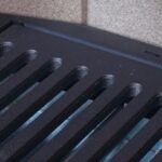 Grille en fonte dans le foyer